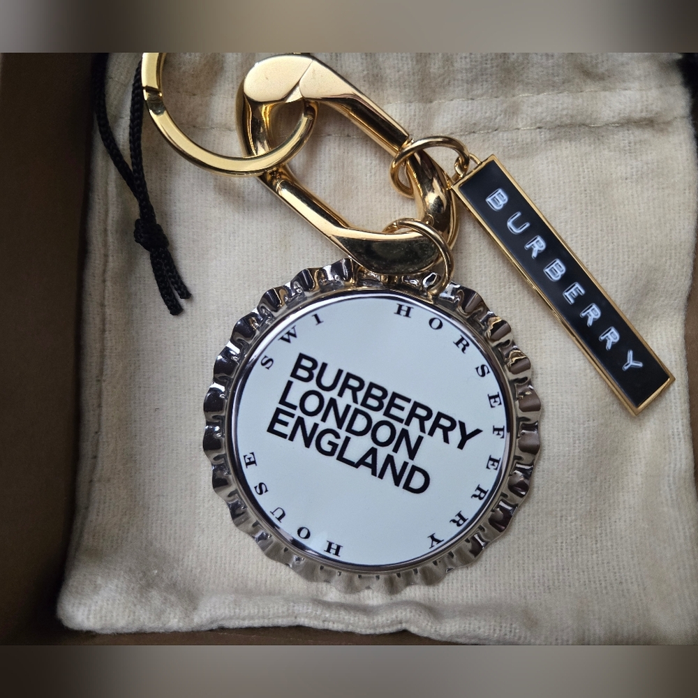 Burberry Beer Cap Logo Bag Charm/ Key Holder - Picture 5 of 9